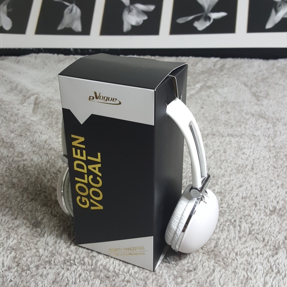 Unisex - Stereo Golden eVogue Headphones.
